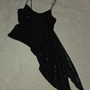 Elegant Black Women's Asymmetrical  Tank Top